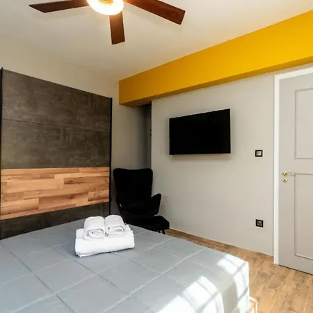 Villa Heated Pool In - Urban Oasis