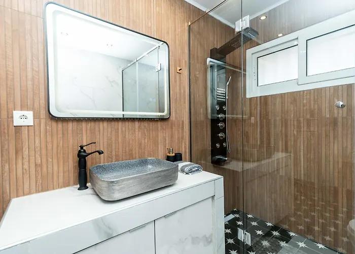Heated Pool In - Urban Oasis Thessaloniki